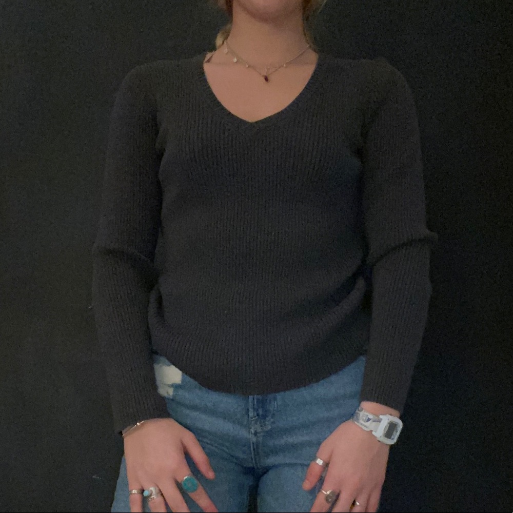 V neck sweater size large gray